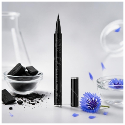 PuroBIO Cosmetics Eyeliner On Fleek Stift Spitze Pinsel Bio 0,69 ml