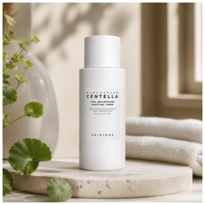 Skin1004 Madagaskar Centella Tone Brightening Booster Tonikum 210 ml