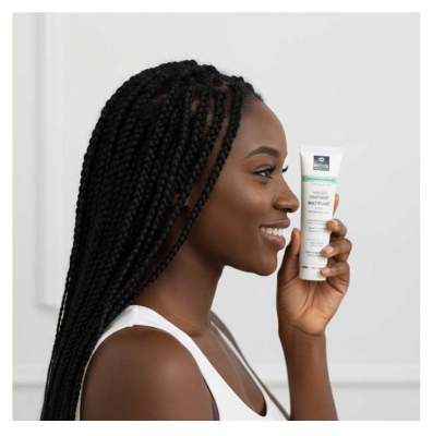 In'Oya Meu Cuidado Unificador & Matificante para Peles Negras & Morenas Mistas a Oleosas 50 ml