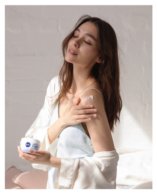 Nivea Care Vyživující krém 200 ml