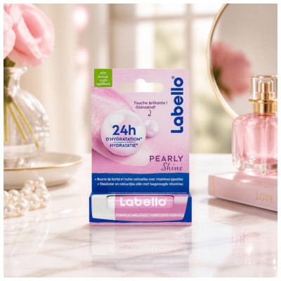 Balsam de buze hidratant Labello Pearly Shine 4,8 g