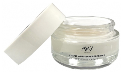 AYV Cosmetics Daugiau kaip 15 metų mišriai ir riebiai odai skirta kreminė priemonė nuo netobulumų 50 ml