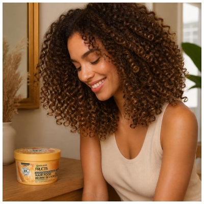 Garnier Fructis Hair Food Unt de Cacao Mască Nutriție pentru Bucle 320 ml