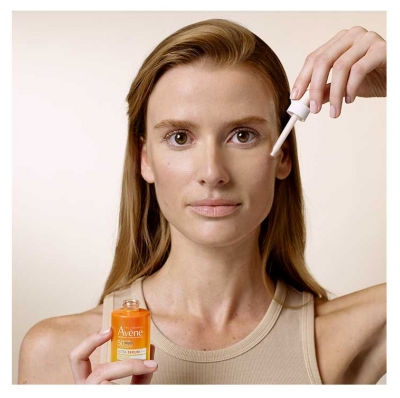 Avène Ultra Siero Protezione Cellulare Attiva Illuminante SPF50+ 30 ml