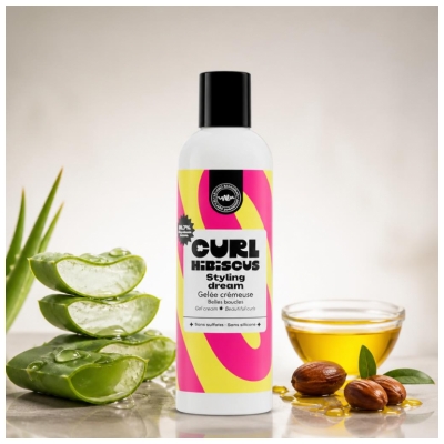 Stylingový krémový gel Curl Hibiscus od Shandrani Dream
