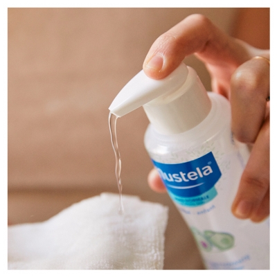 Mustela Kosteuttava Puhdistusvesi Avokadolla 300 ml