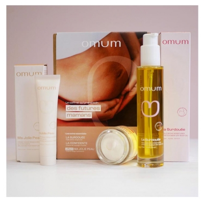 Omum Le Coffret qui Prend Soin des Futures Mamans Bio
