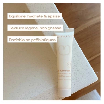 Omum Le Coffret qui Prend Soin des Futures Mamans Bio