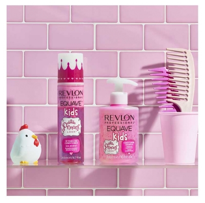Revlon Professional Equave Kids Princess Look Shampoing Conditionneur Fraise 300 ml + Soin Démêlant Parfum Fraise 200 ml