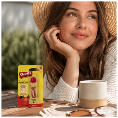 Carmex Bálsamo Labial Hidratante Fresa SPF15 Tubo 10 g