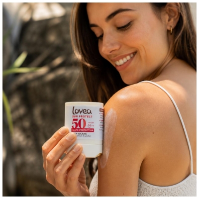 Lovea Sonnenstick für Gesicht & empfindliche Zonen mit Monoï de Tahiti und hohem Schutz SPF50 40 g