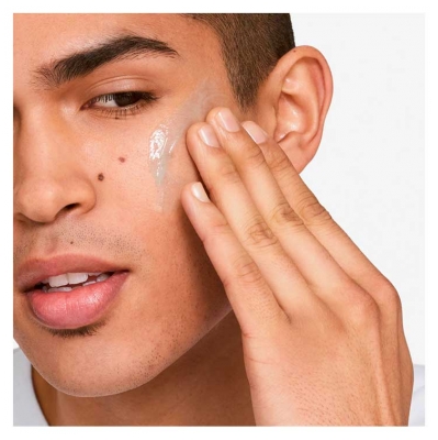 Clinique Für Männer Maximale Hydrator Selbsttrocknende Pflege 72H 50 ml