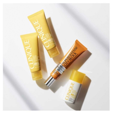 Clinique Superdefense City Block SPF50 Täglicher Schutz Für das Gesicht Energie Spendend 40 ml