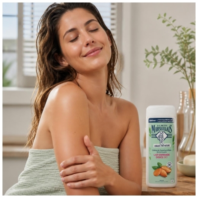 Le Petit Marseillais Crème de Douche & Bain Extra Douce Lait d'Amande Douce Bio 650 ml