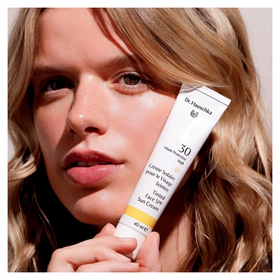 Dr. Hauschka Getönte Gesichtssonnencreme SPF30 40 ml