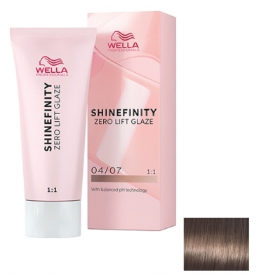 Wella Semipermanente Coloration 06/6 Cherry Wine Shinefinity - Haarfärbung: 04/07 Natürliches Kastanienbraun