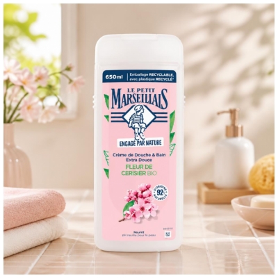 Le Petit Marseillais Dušas Krēms & Pirts Ekstra Maigs Bioloģiskais Ķiršu Zieds 650 ml