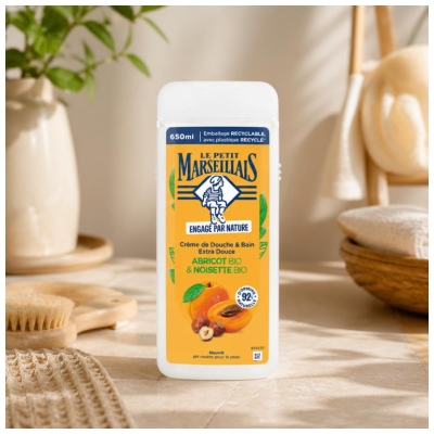 Le Petit Marseillais Extra Milde Bad- & Douchecrème Abrikoos & Hazelnoot Biologisch 650 ml