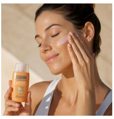 Isdin Fotoprotector Fusion Water Magic Glow Crème Solaire SPF50 50 ml