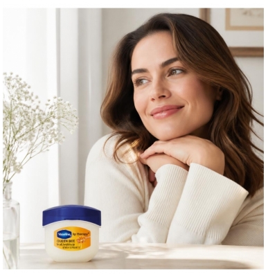 Vaseline Queen Bee Lip Balm 7 g