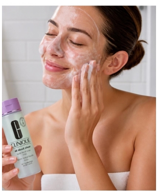 Clinique Sanfte Flüssige Gesichtsseife 200 ml