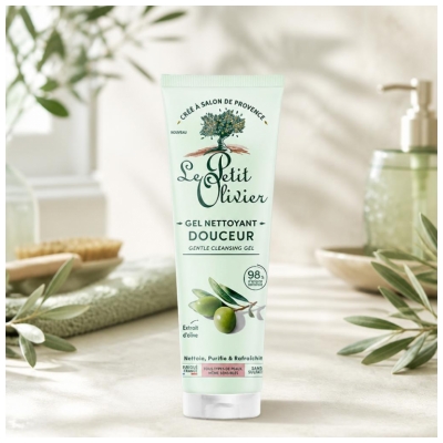 Le Petit Olivier Gentle Cleansing Gel Olive Extract 150 ml