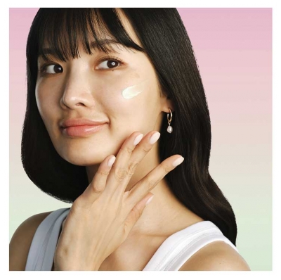 Erborian CC Red Correct tonējošais korektors SPF30 40 ml