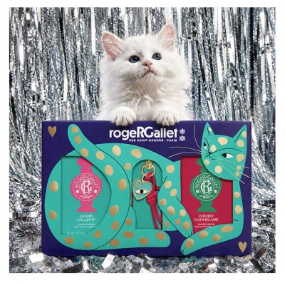 Roger & Gallet Jasmin Lollipop Eau de Parfum Roll-On 15 ml + Cherry Marmelade Eau de Parfum Roll-On 15 ml + 1 Pingente de Oferta