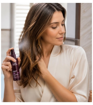 Wella Ultimate Color Spray pentru strălucire și catifelare 95 ml